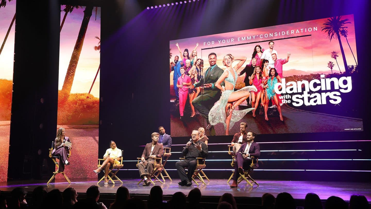 الاستعدادات للموسم 35 من Dancing With the Stars وتفاصيل المشروع الجانبي الجديد