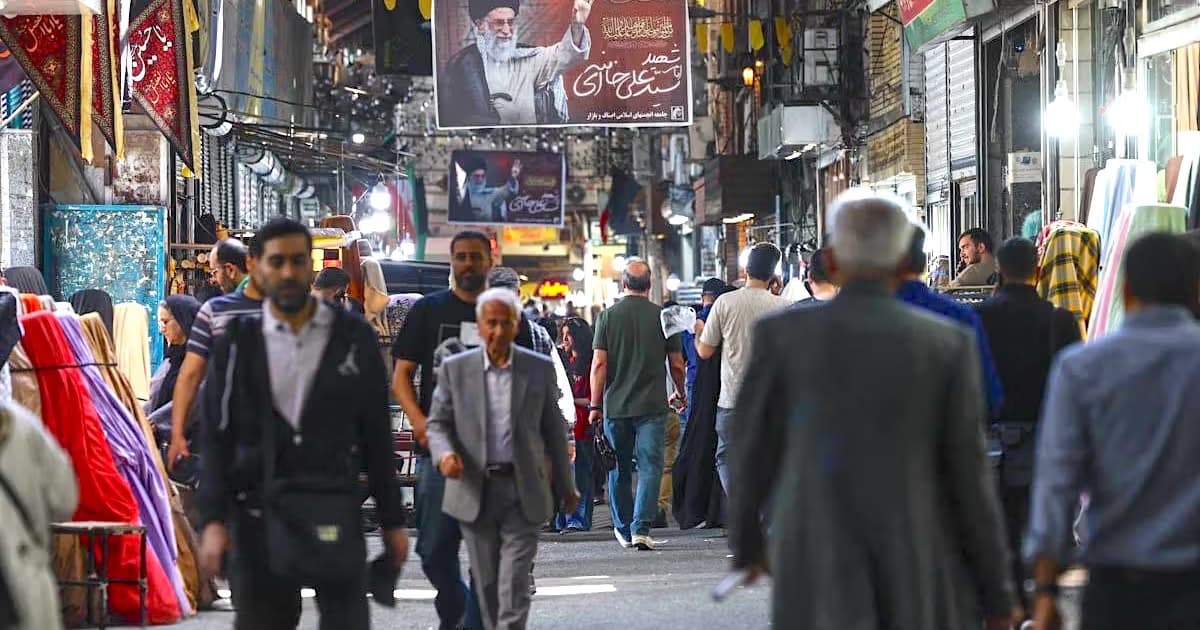 موقف طهران الصارم يضغط اقتصادياً على المواطنين الإيرانيين
