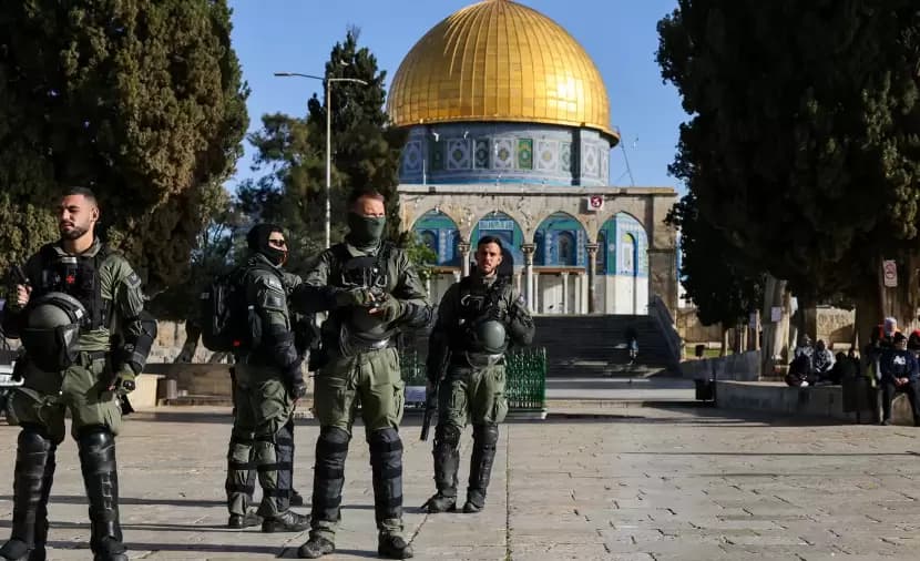 توتر في الأقصى: 22 مسؤولًا إسرائيليًا يوقعون ليوم الجمعة