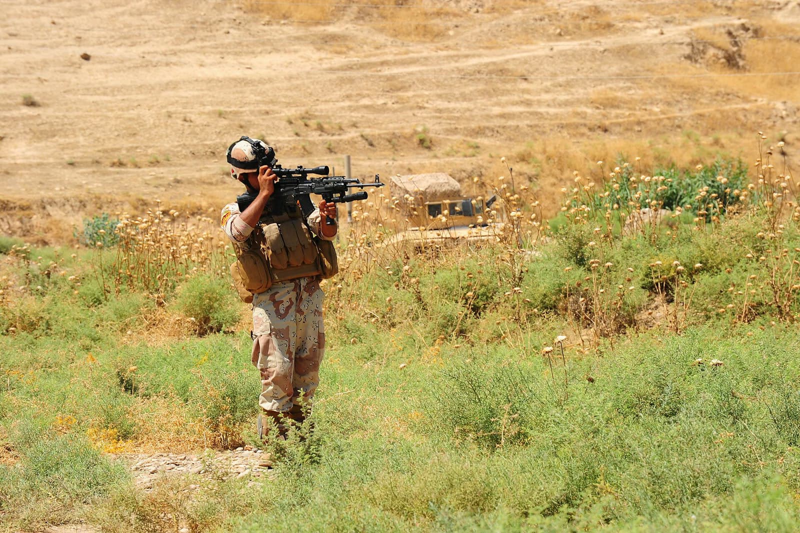 An explosion in Iraq’s Rawa Desert kills two soldiers