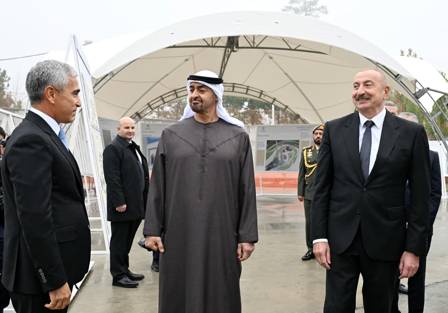 New book claims Dutch intelligence hacked Kushner's phone and found Dubai account