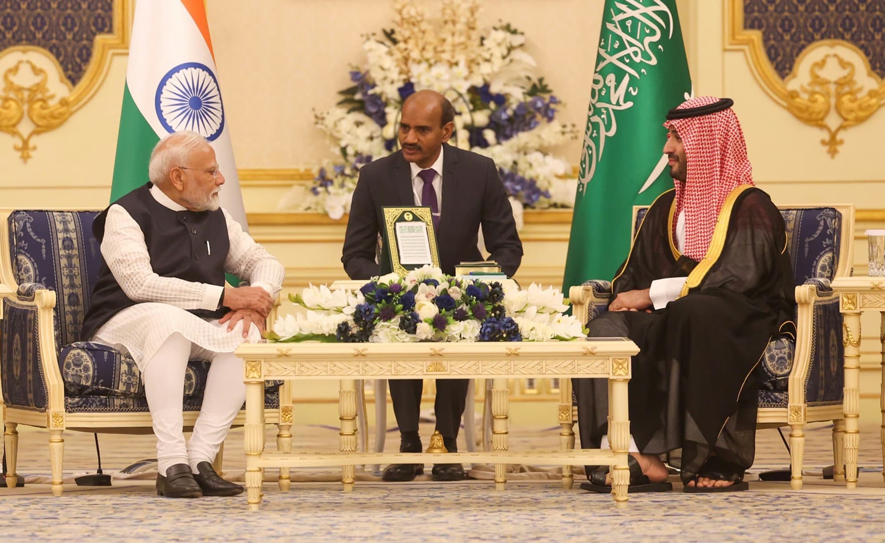 The Economist: Mohammed bin Salman's three major bets falter at once