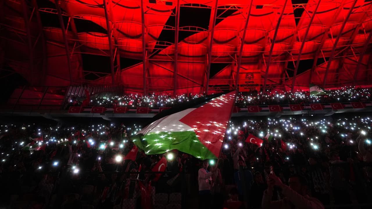 منتخب فلسطين يتعادل مع قونيا سبور 2-2 في مباراة أُوقفت عند 89:59 تضامناً