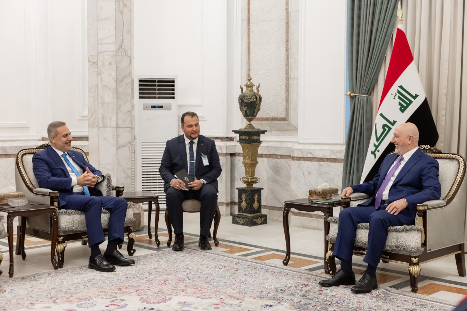الرئيس العراقي نزار آميدي يستقبل وزير الخارجية التركي هاكان فيدان في بغداد