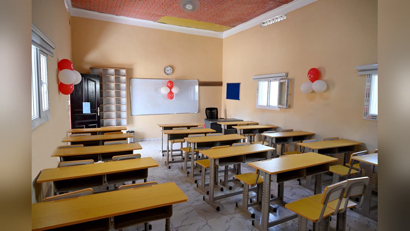 Türkiye's Somalia task force renovates five classrooms in Mogadishu