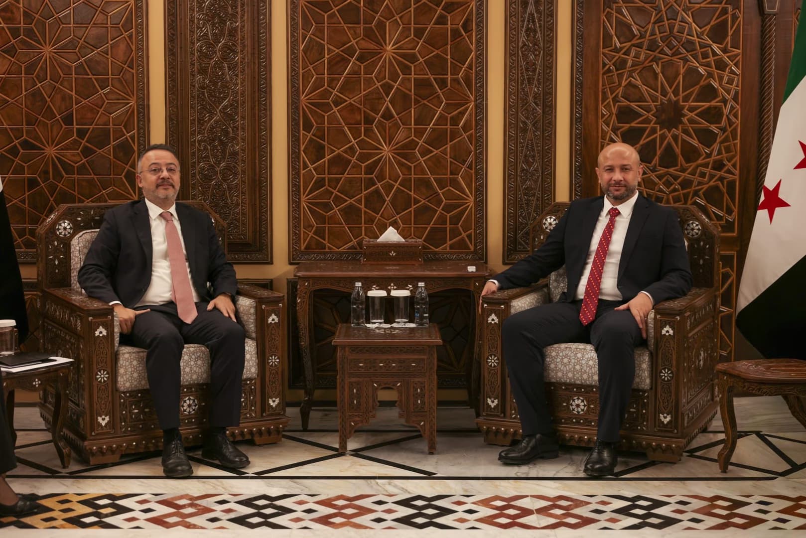 السفير التركي ووزير الطوارئ السوري يبحثان تعزيز التعاون في إدارة الكوارث