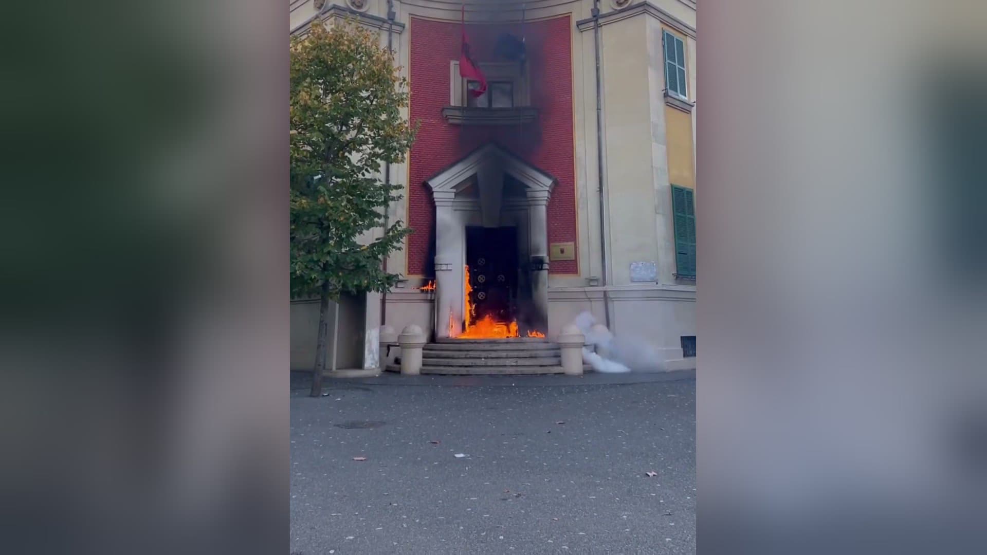 Italy and Albania face violent protests as Colosseum and ministry are breached