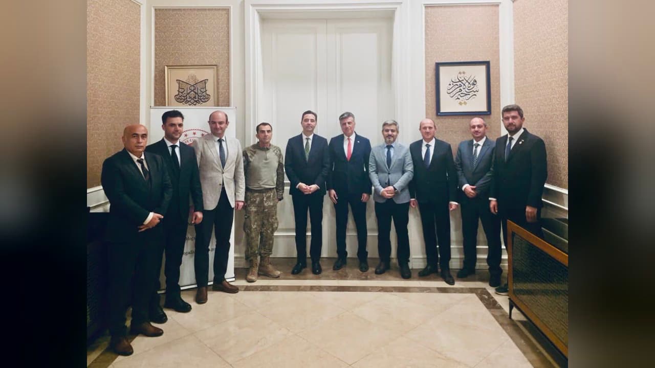 Делегация Турецкого космического агентства и Roketsan посетила Могадишо и Варшейх