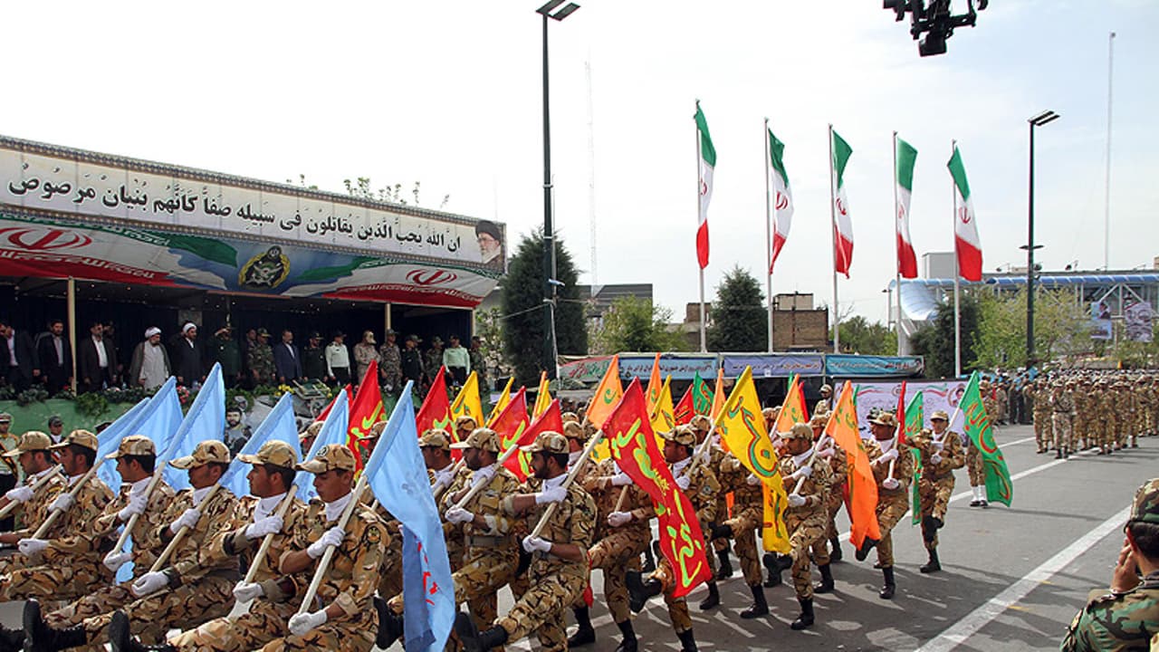 الجيش الإيراني: قد ننفذ عمليات استباقية لردع أي عدوان