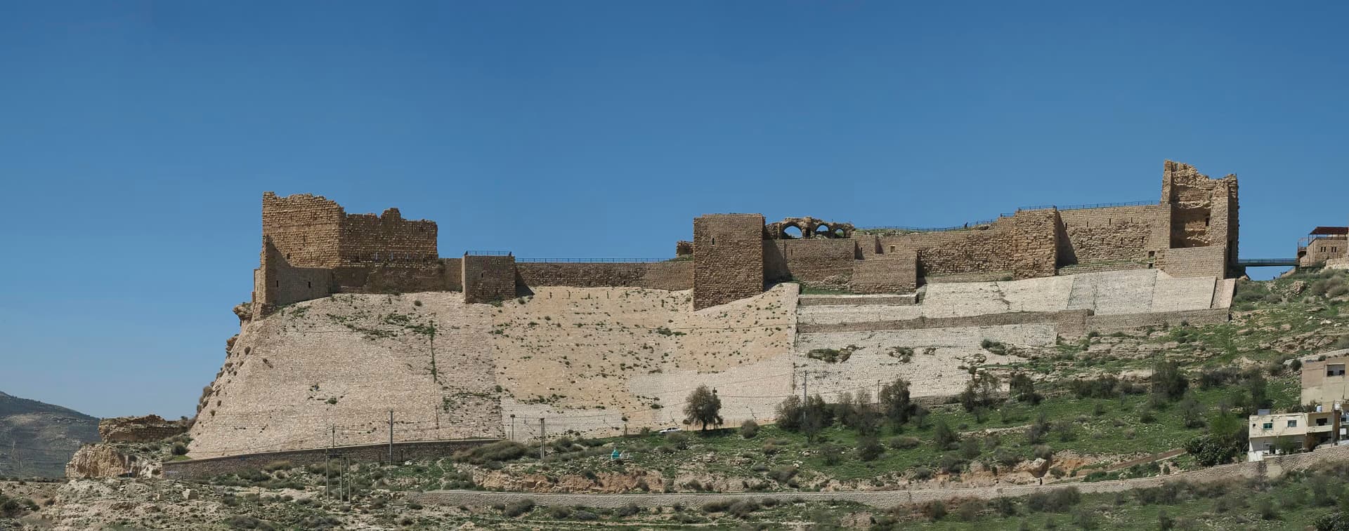 Ürdün, Kerak'taki kilise yakınındaki saldırı soruşturmasına yayın yasağı getirdi