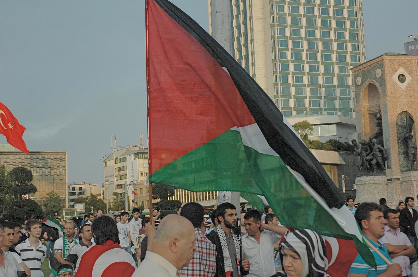 دعا منتدى فلسطيني إلى انتخابات ديمقراطية لاختيار التمثيل الوطني