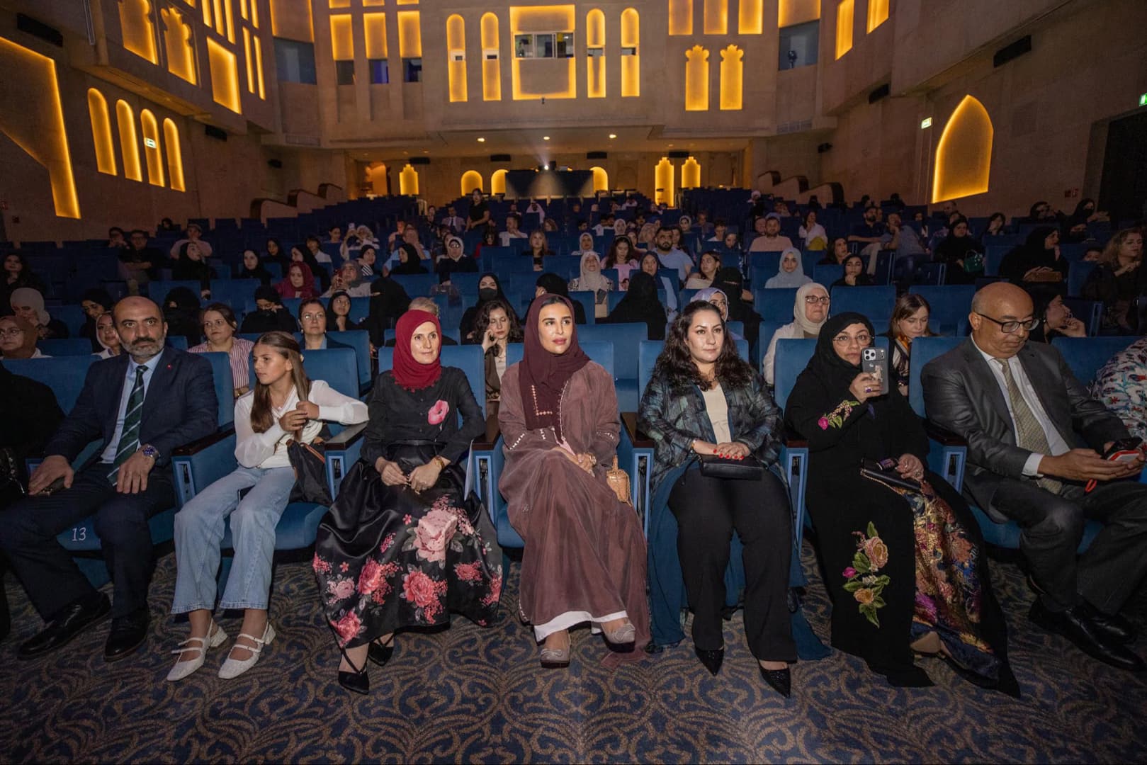 عرض أزياء في كتارا يمزج الثقافتين التركية والقطرية
