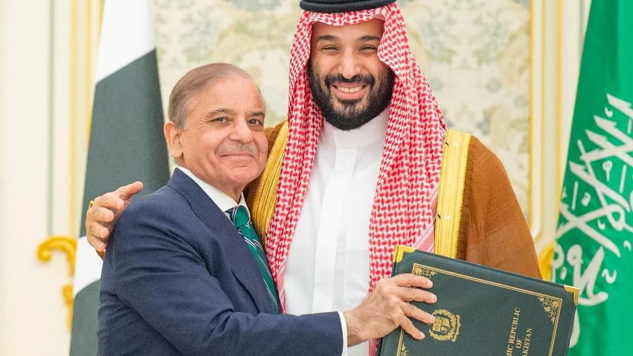 باكستان تؤكد وجود قواتها في السعودية وتنفي استخدام طائراتها ضد الحوثيين