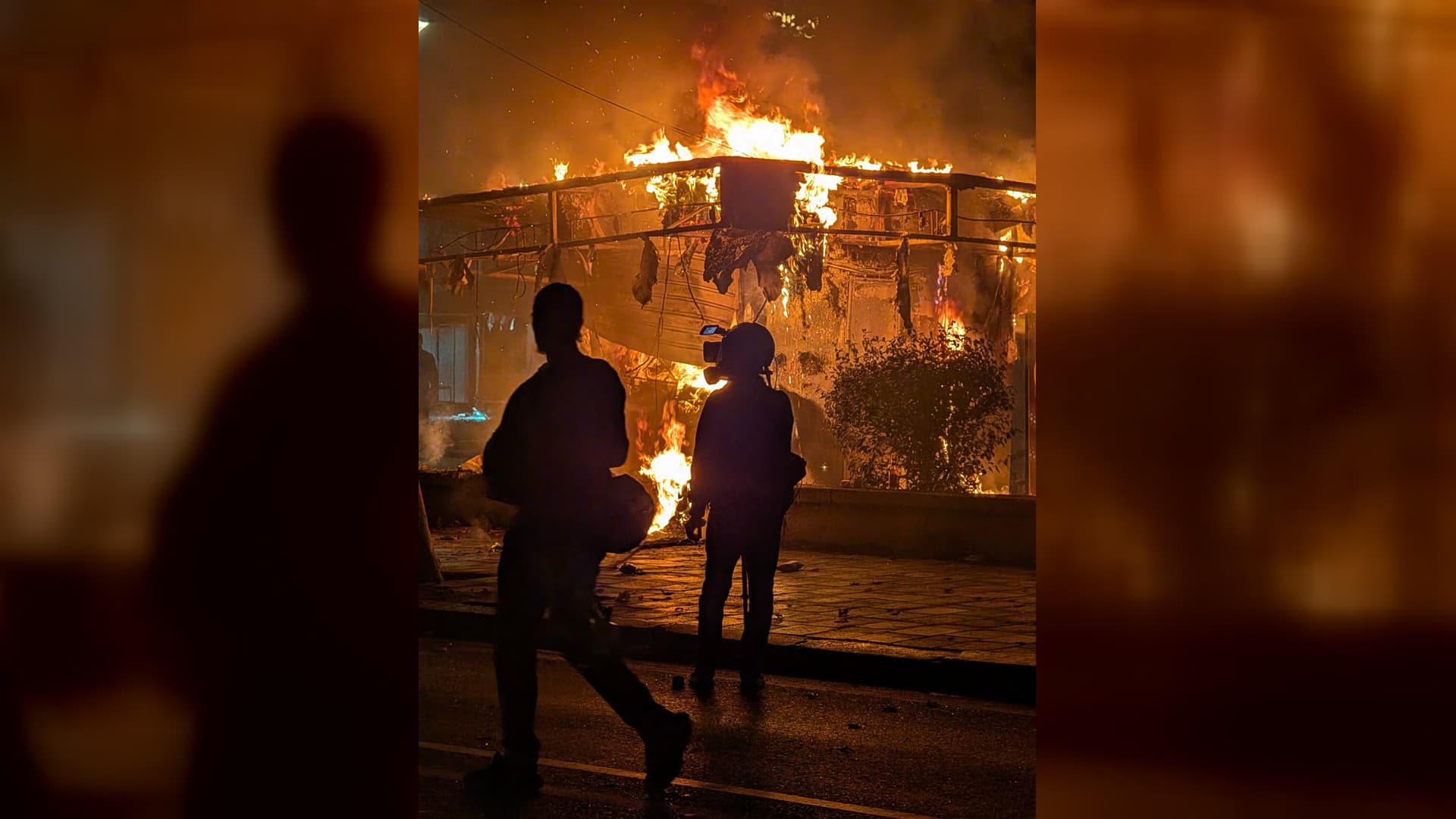 Arnavutluk’ta protestoların altıncı günü: Karakola saldırı, Rama istifaya kapıyı kapattı